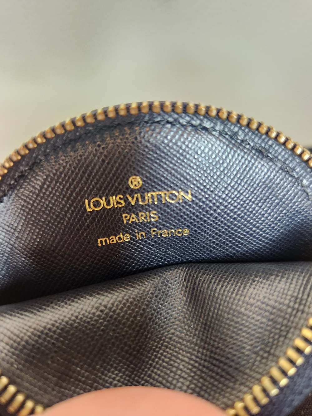 Louis Vuitton Round Coin Pouch in Denim Monogram - Picture 7 of 7